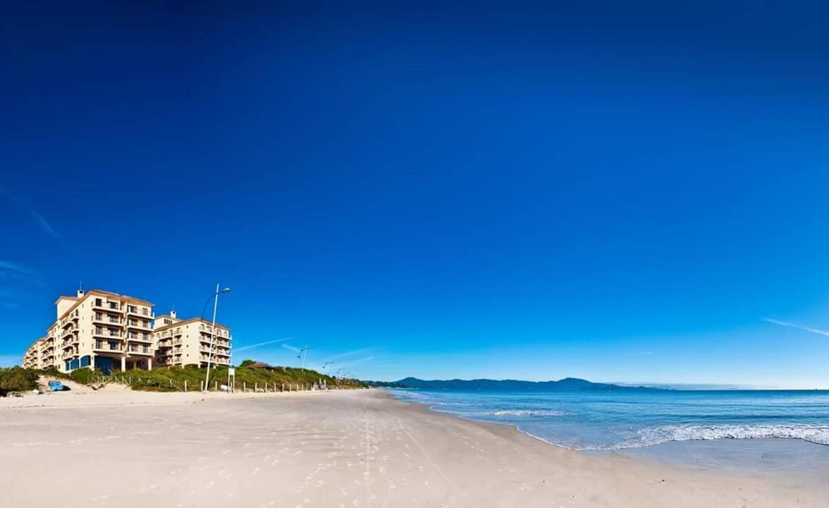 Apto Pes Na Areia Em Hotel Jurere Beach Jurere Internacional Флорианополис Экстерьер фото