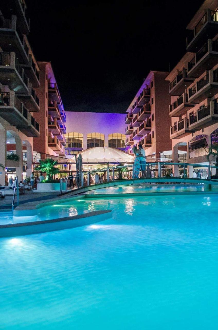 Apto Pes Na Areia Em Hotel Jurere Beach Jurere Internacional Флорианополис Экстерьер фото