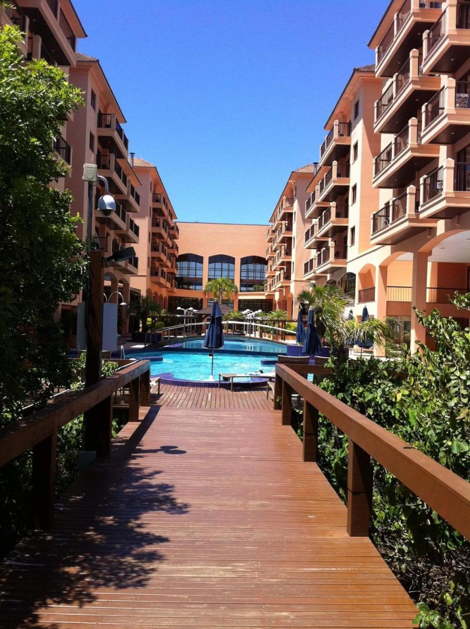 Apto Pes Na Areia Em Hotel Jurere Beach Jurere Internacional Флорианополис Экстерьер фото
