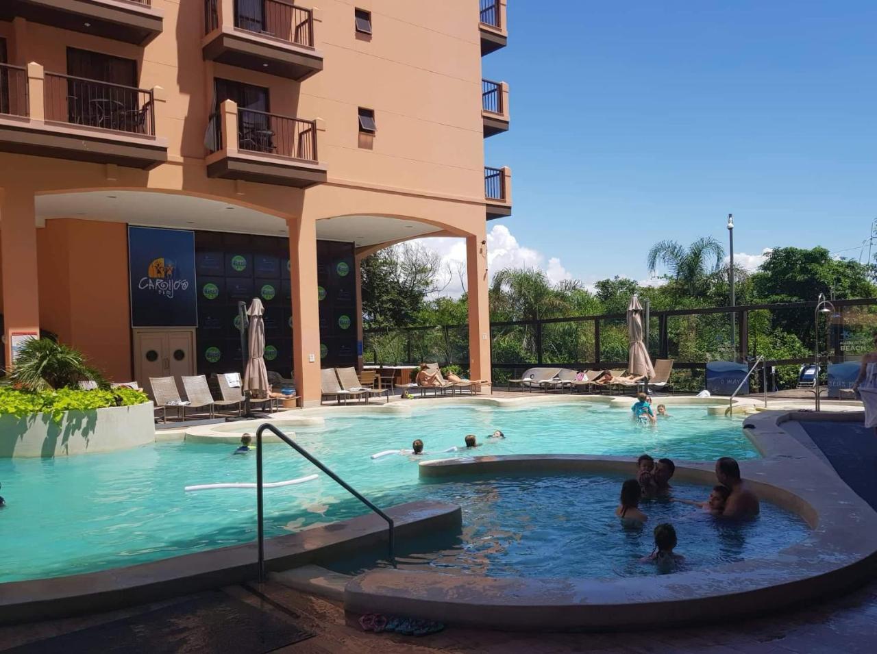 Apto Pes Na Areia Em Hotel Jurere Beach Jurere Internacional Флорианополис Экстерьер фото