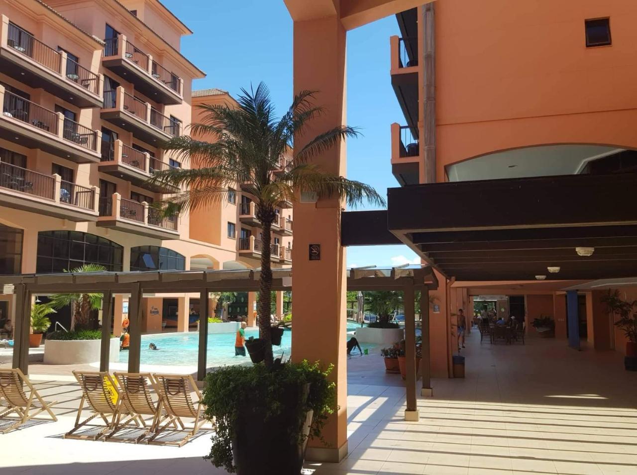 Apto Pes Na Areia Em Hotel Jurere Beach Jurere Internacional Флорианополис Экстерьер фото